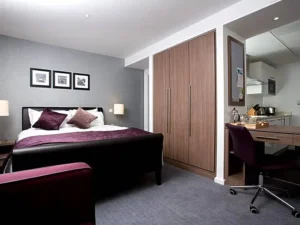 small-luxury-hotel-birmingham-8f7z5iwt